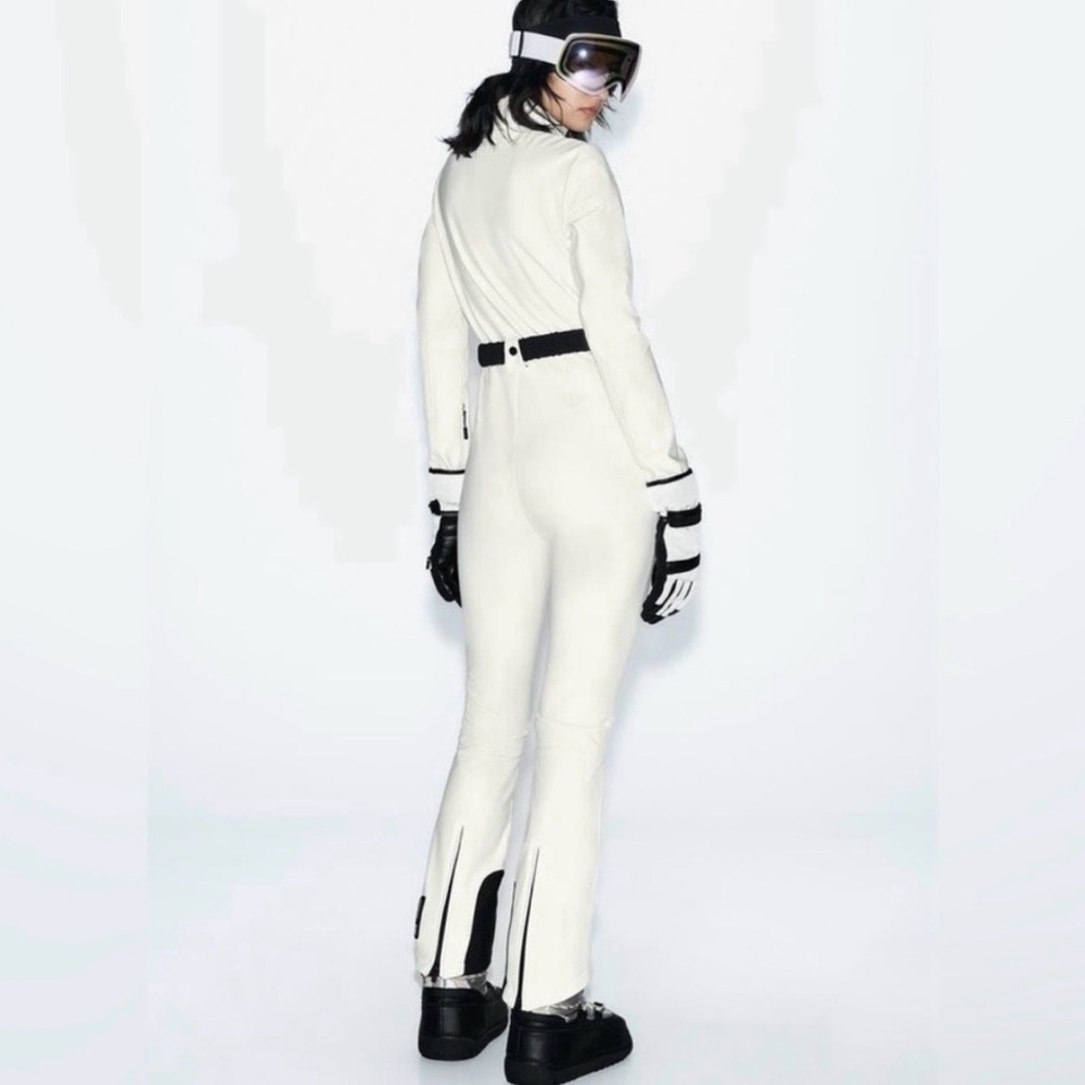 SOLD Zara Recco® Technology Ski Water Resistant/Wind Protection
Jumpsuit Size M - Picture 2 of 12